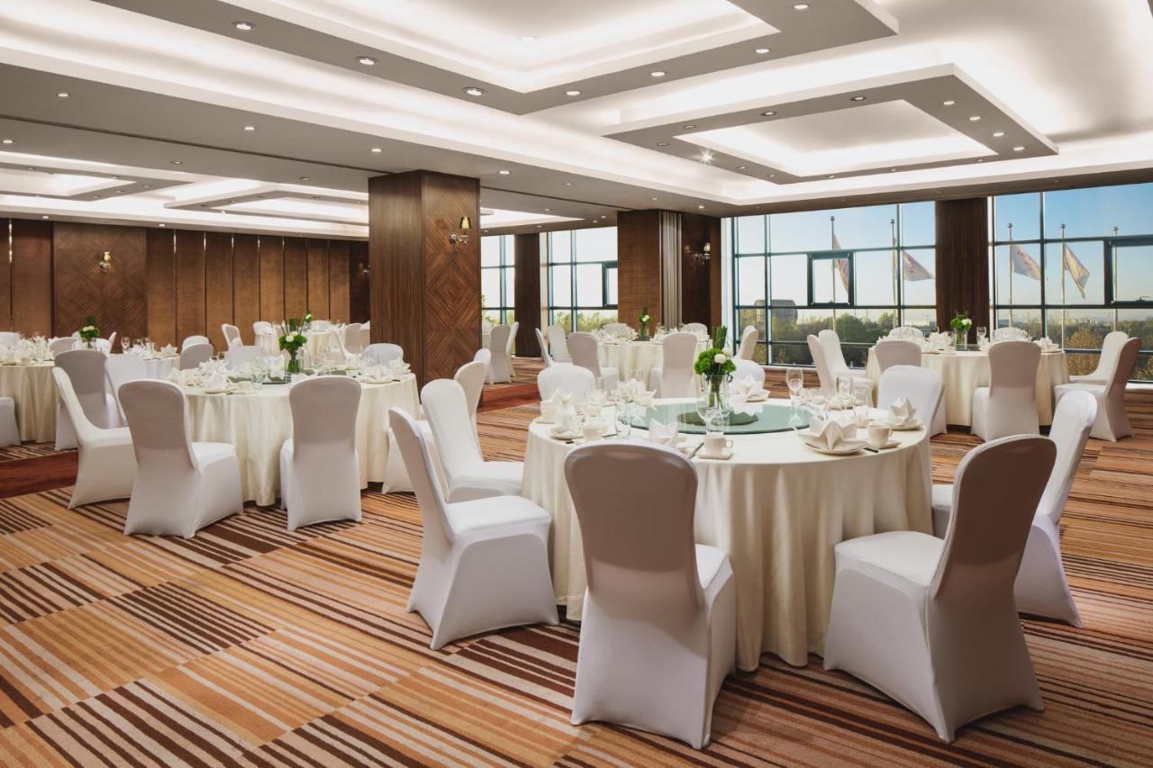 Отель Crowne Plaza Beijing International Airport By Ihg 5*