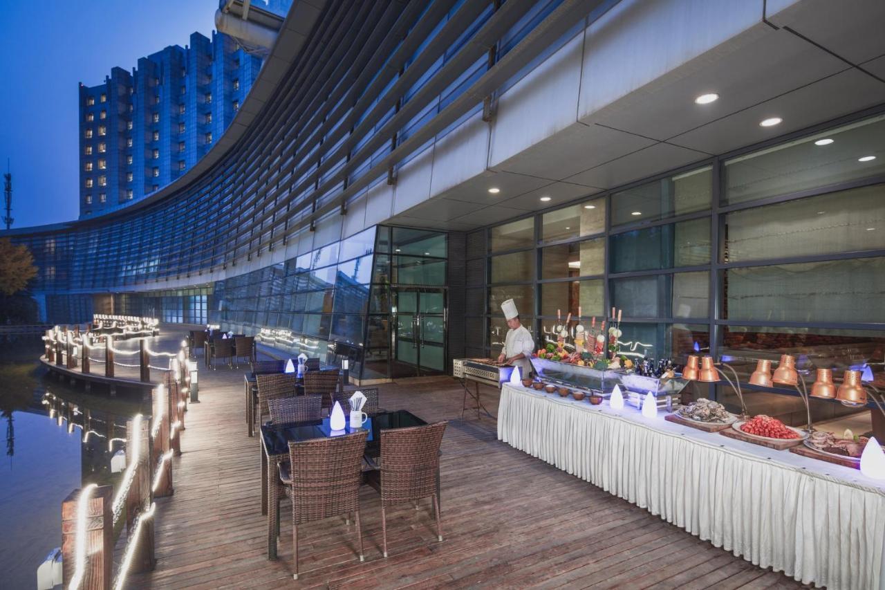 Отель Crowne Plaza Beijing International Airport By Ihg 5*
