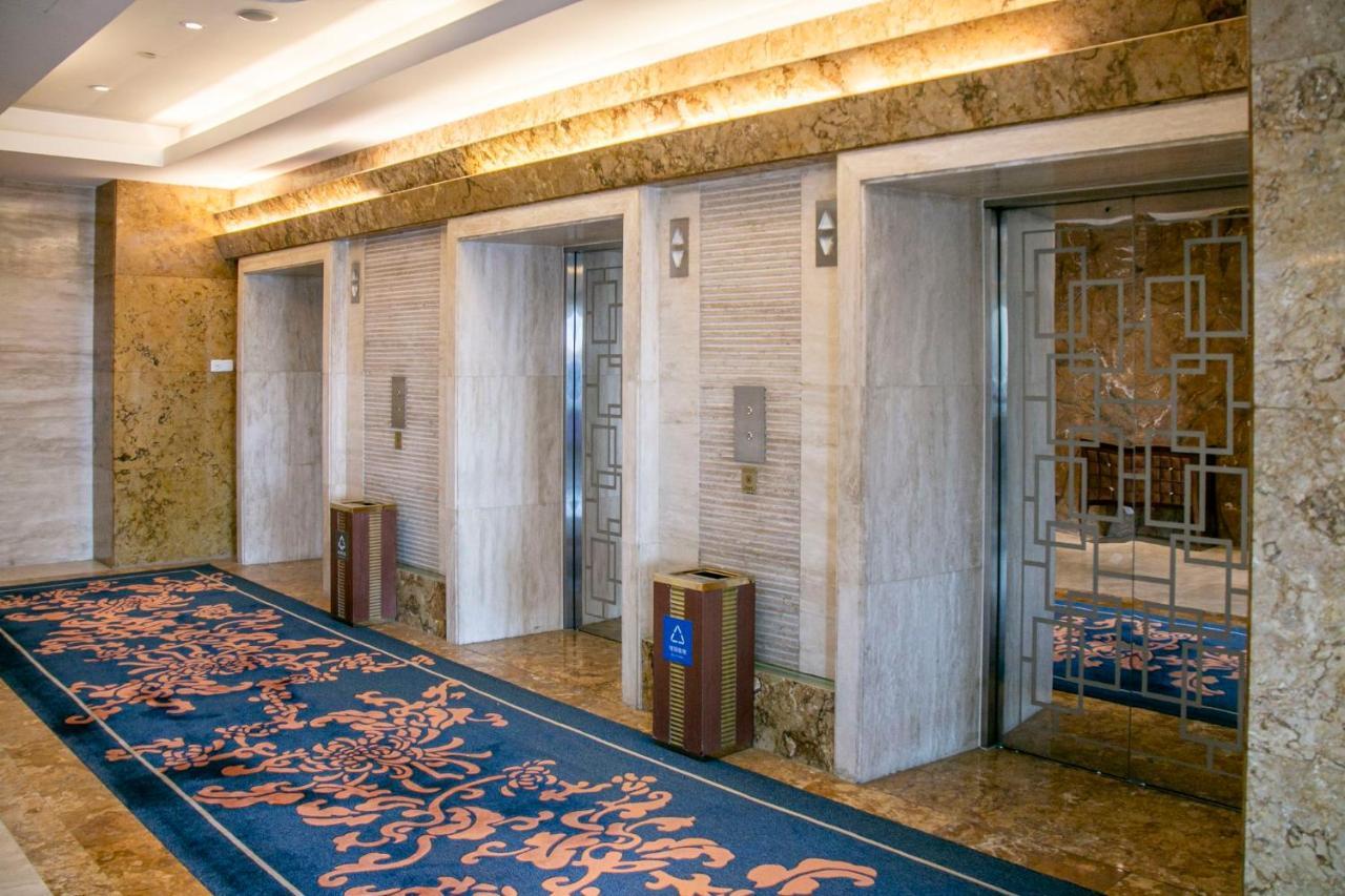 Отель Crowne Plaza Beijing International Airport By Ihg 5*